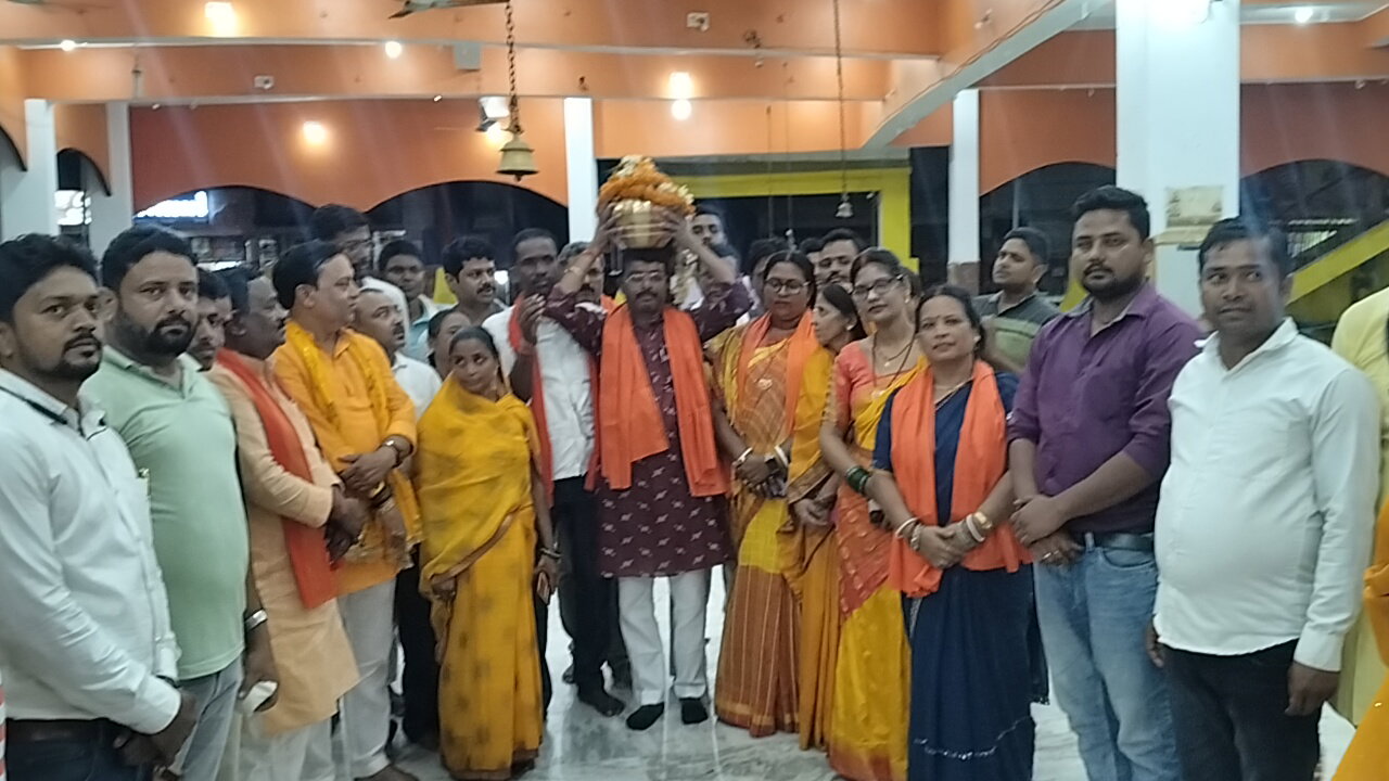 Latehar News : गुरु रविदास समरसता संकल्पक कलशयात्रा पहुंची लातेहार, हुआ जोरदार स्वागत