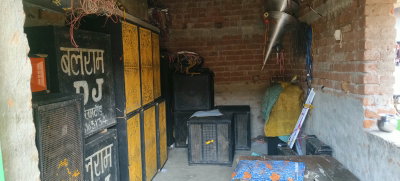 Jamtara News : घर में रखा डीजे का मॉसफेट चोरी, कीमत ₹45 हजार