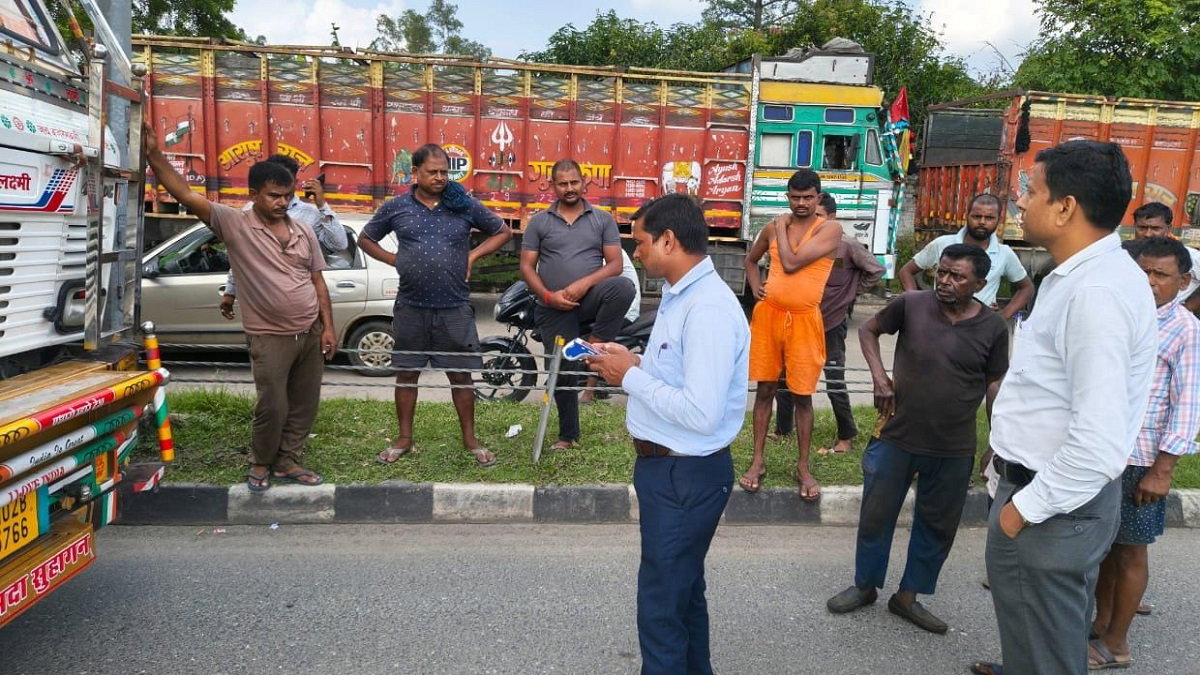 illegal parking on highway