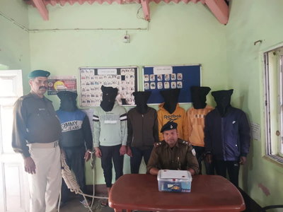 देवघरः दासडीह जंगल से 6 साइबर अपराधी गिरफ्तार