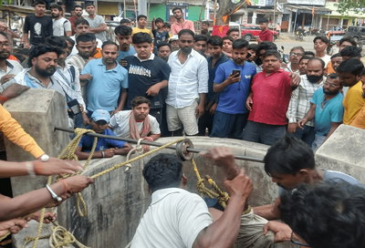 बोकारो: नशे में धुत युवक ने कुएं में कूद कर दे दी जान