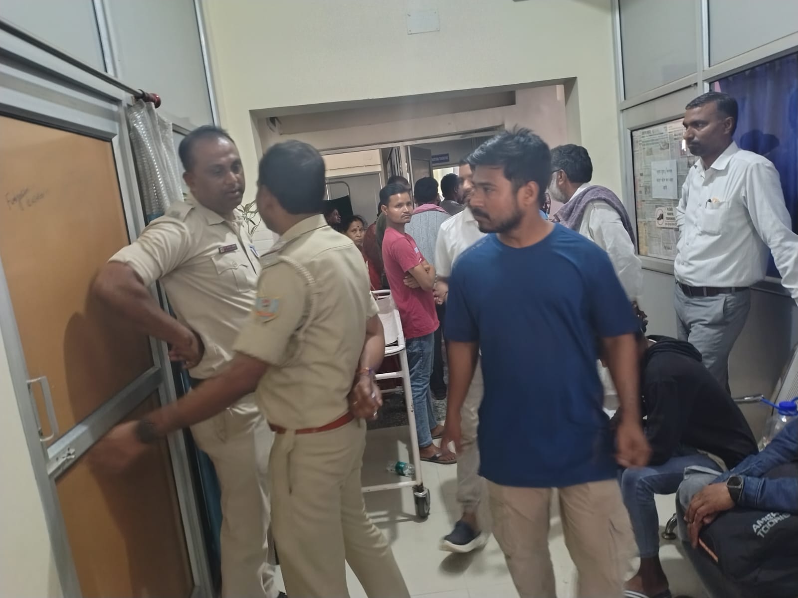 बोकारो: इलाज के दौरान महिला की मौत के बाद परिजनों का हंगामा, अस्पताल ने दिया 6 लाख मुआवजा