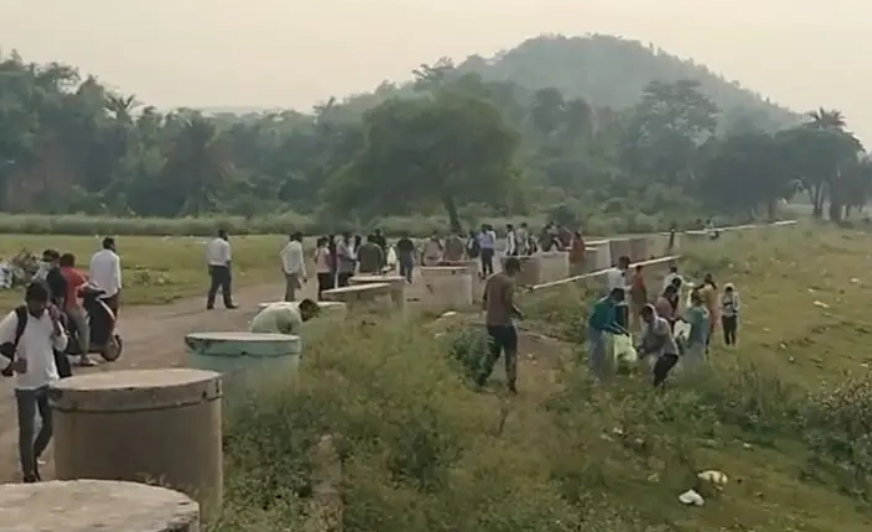 Jamshedpur News : डिमना लेक क्षेत्र में जहां-तहां पड़ी है गंदगी, सुरक्षा व्यवस्था पर भी सवाल