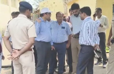 Saraikela News : कांड्रा रेलवे स्टेशन की बदलेगी सूरत, डीआरएम ने किया निरीक्षण