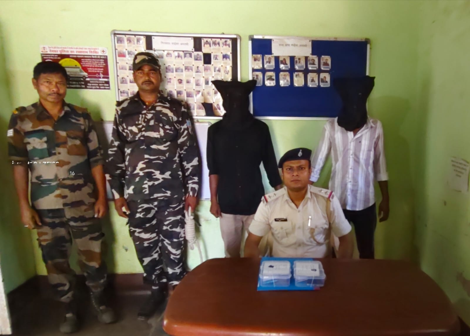 देवघरः दो साइबर अपराधी गिरफ्तार, नकदी बरामद