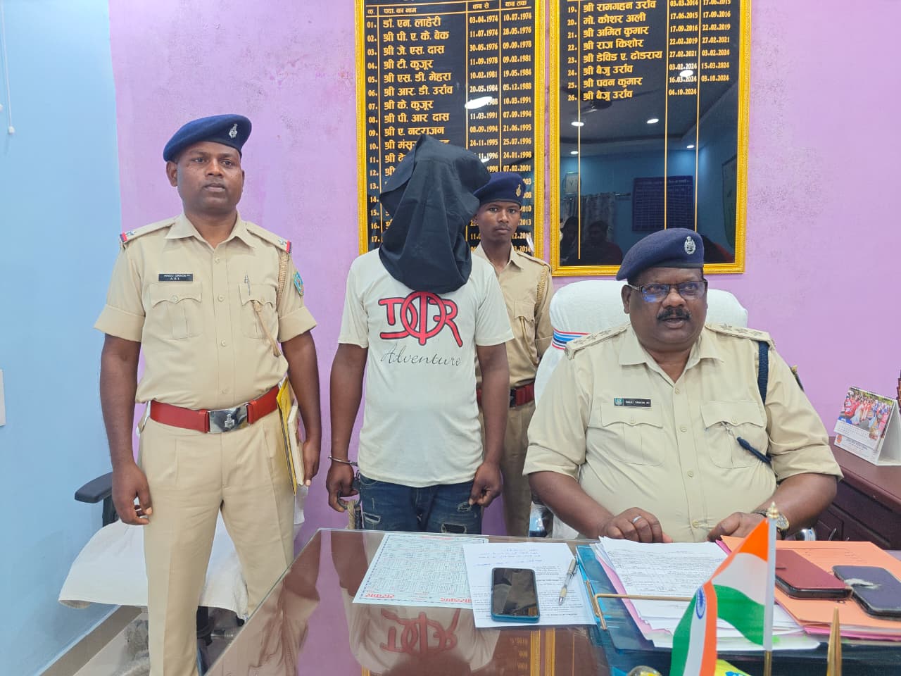 Simdega News : कोलेबिरा में बेटे ने पिता को पीट-पीटकर मार डाला, गिरफ्तार