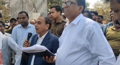 सिमडेगाः जलडेगा के उप स्वास्थ्य केंद्रों में ताला और झोलाछाप डॉक्टरों का खेल