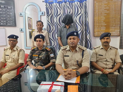 Jamtara News : धरमपुर गोलीकांड का मुख्य आरोपी हथियार के साथ गिरफ्तार