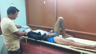 Latehar News : बोलेरो के धक्के से  दो युवक घायल, एक रिम्स रेफर