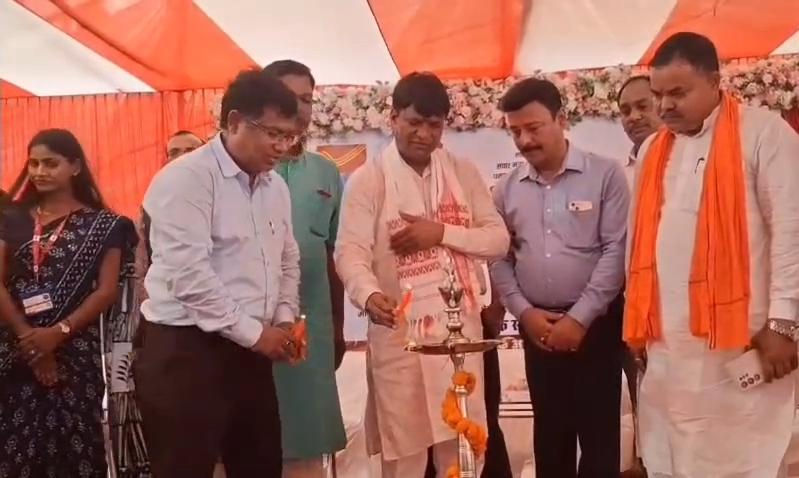 Dhanbad News : सांसद ने बेलगड़िया में उपडाकघर का किया उद्घाटन, गिनाईं उपलब्धियां