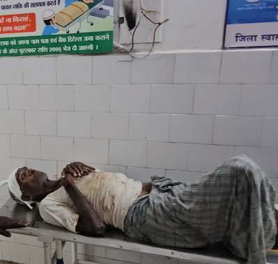 Giridih News : खेत से लौट रहे दो लोगों पर जानलेवा हमला, अस्पताल में भर्ती