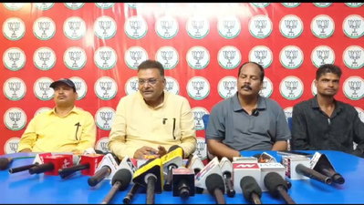 Hazaribagh News : विपक्षी विधायकों की जासूसी करा रही सरकार- मनीष जायसवाल