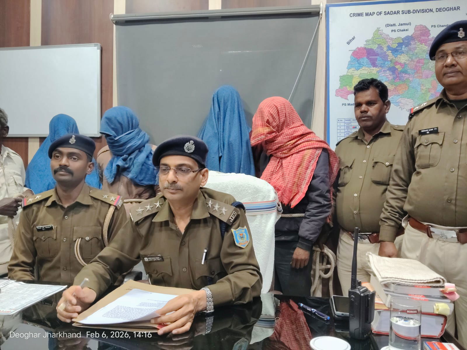 देवघरः बाइक चोर गिरोह का भंडाफोड़, सरगना समेत 4 गिरफ्तार