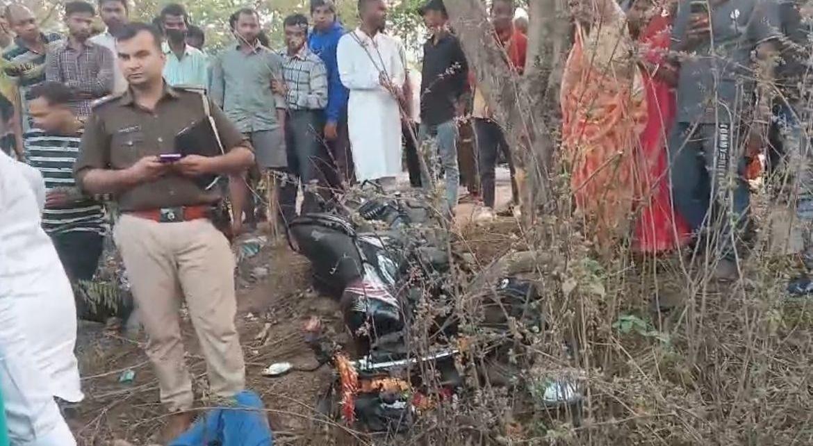 गिरिडीहः सड़क हादसे में बाइक सवार युवक की मौत, दूसरा घायल