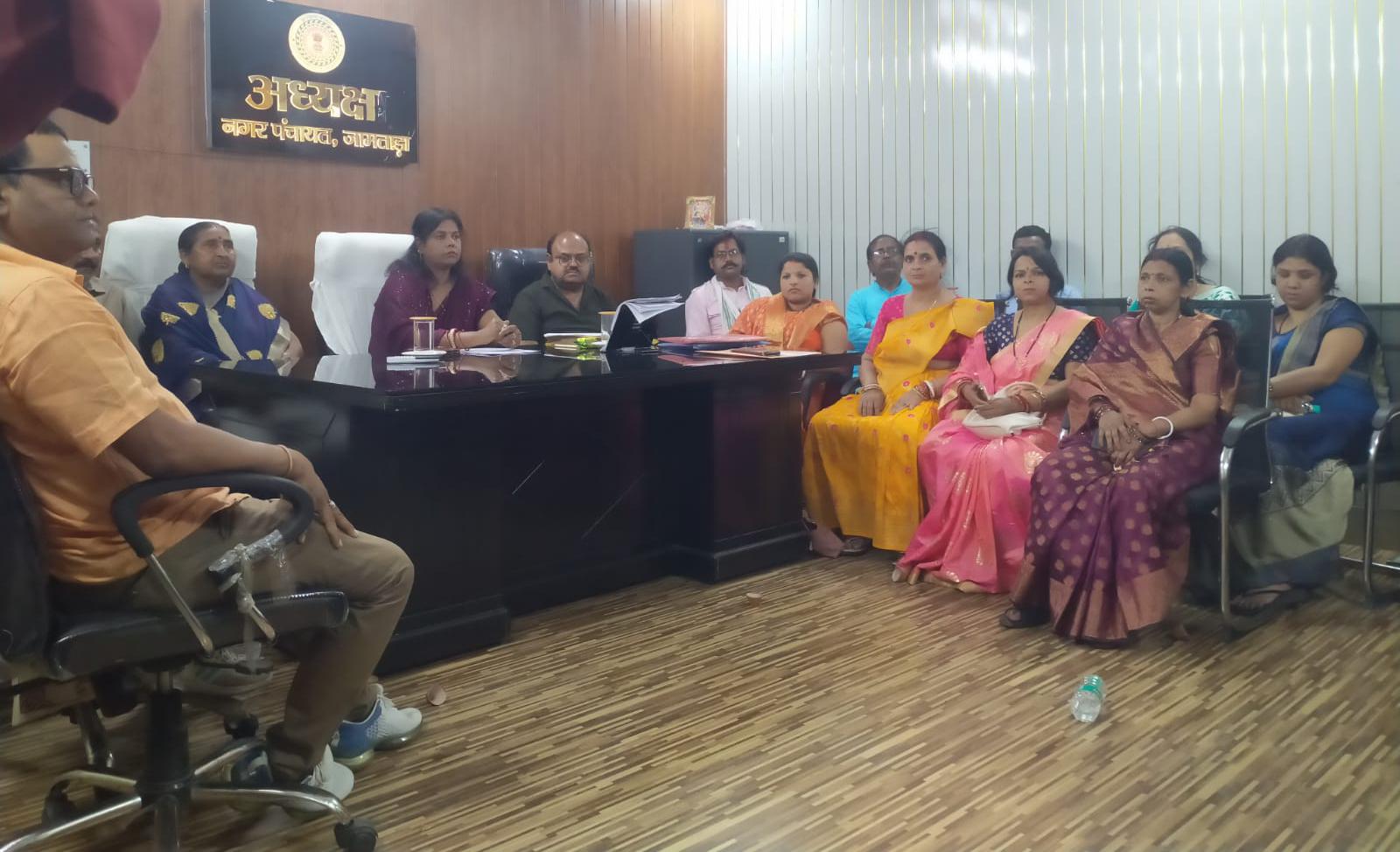 जामताड़ाः सुबह में हंगामे के बाद शाम को हुई नगर पंचायत बोर्ड की बैठक, कई प्रस्ताव पारित