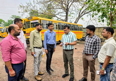Dhanbad News : डीटीओ की सख्ती, डीएवी स्कूलों की बसों पर लगाया एक लाख का जुर्माना