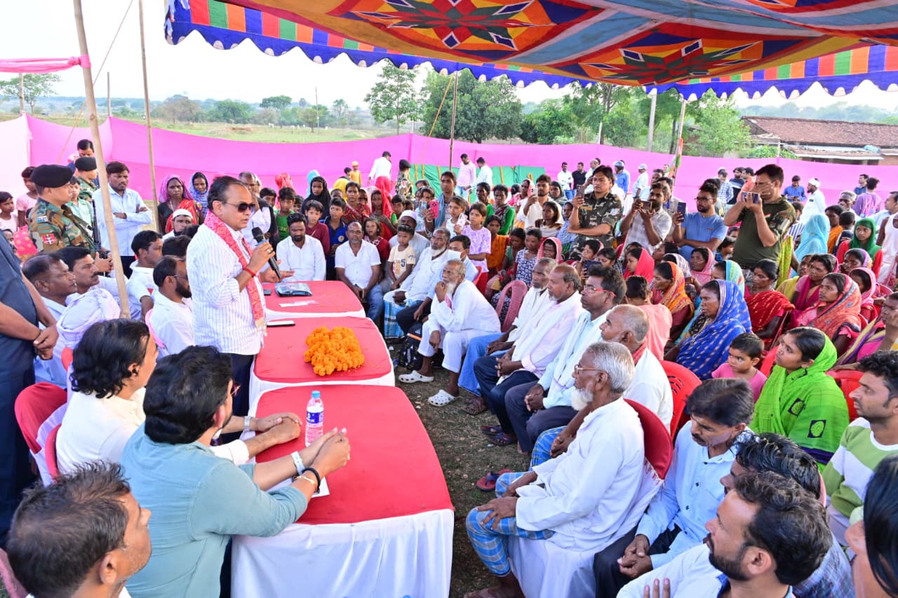 Jamtara News : स्वास्थ्य मंत्री ने 7 योजनाओं का किया शिलान्यास, किसानों को दी बड़ी सौगात