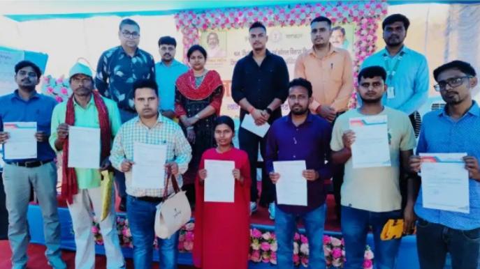 Deoghar News : रोजगार मेले में 15 अभ्यर्थियों को मिला ऑफर लेटर