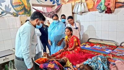 Jamtara News : डीसी ने नाला प्रखंड कार्यालय व सीएचसी का किया निरीक्षण, दो डॉक्टर मिले गायब