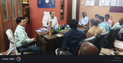 Jamtara News : SIR में धीमी प्रगति वाले बूथों पर फोकस, BLO के कार्यों की रोज समीक्षा करें- SDO