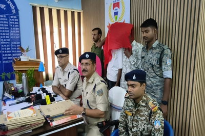 Giridih News : जन संपर्क कार्यालय में हुई चोरी मामले में दो गिरफ्तार
