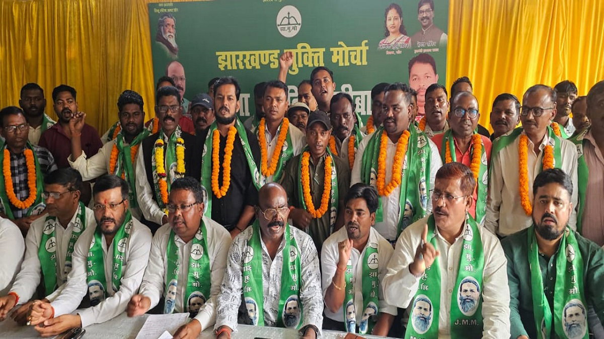 Dozens workers join JMM