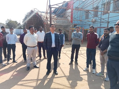 देवघरः महाशिवरात्रि महोत्सव की तैयारी जोरों पर, नगर आयुक्त ने शिव बारात मार्ग का किया निरीक्षण