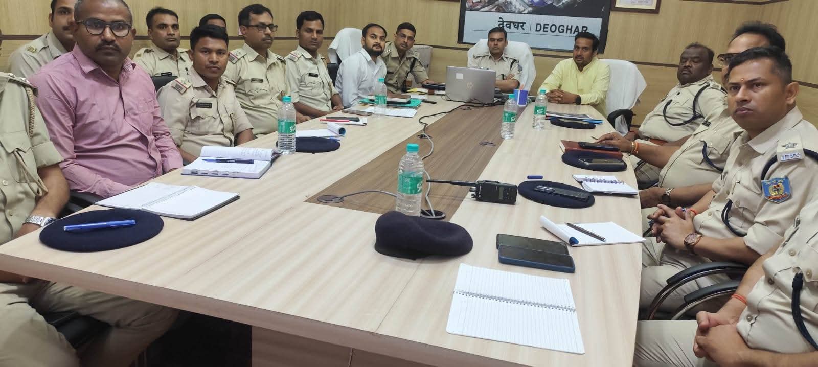 देवघरः होटलों में ठहरने वाले संदिग्धों पर पुलिस की नकेल, होगी रियल टाइम निगरानी