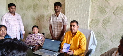 Ramgarh News : जनगणना की प्रक्रिया जारी, मांडू में जनप्रतिनिधियों ने किया सेल्फ एन्यूमरेशन