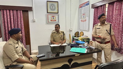 Jamtara News : एसपी ने जामताड़ा थाना व जिला कंट्रोल रूम का किया निरीक्षण, दिए निर्देश
