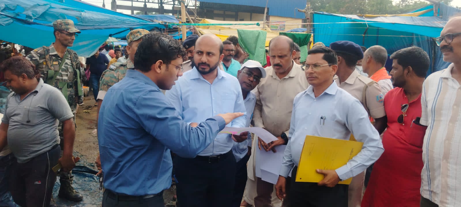 Ramgarh News : गोला में मार्केटिंग कॉम्प्लेक्स निर्माण की तैयारी, डीसी ने किया स्थल निरीक्षण