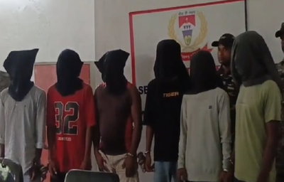 Saraikela News : चौका में डकैती की बड़ी साजिश नाकाम, हथियार के साथ 6 अपराधी गिरफ्तार