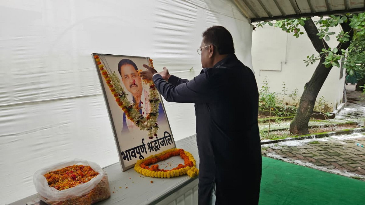 MP Manish Jaiswal