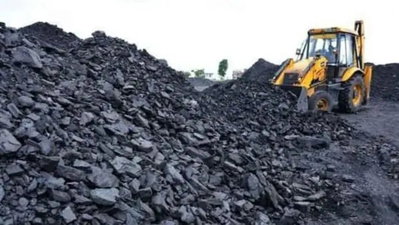 Latehar News : तेतरियाखांड़ कोलियरी में कोयला उठाव को लेकर गतिरोध जारी