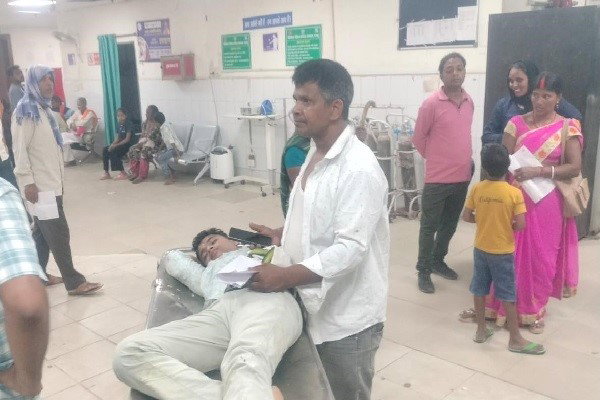 Palamu News: पांकी में दो बाइकों की टक्कर, दो की मौत, दो घायल