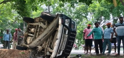 Giridih News : बेंगाबाद में स्कॉर्पियो व बुलेट बाइक के बीच टक्कर, दो लोग घायल