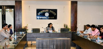 Saraikela News : डीडीसी ने की पेयजल योजनाओं की समीक्षा, खराब चापाकलों को दुरुस्त करने का निर्देश