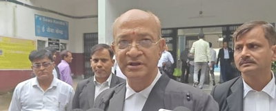 Jamshedpur News : डीडी बार के संचालक नीरज सिंह की हिरासत पर कोर्ट में सवाल, वकील ने कहा- यह अवैध है