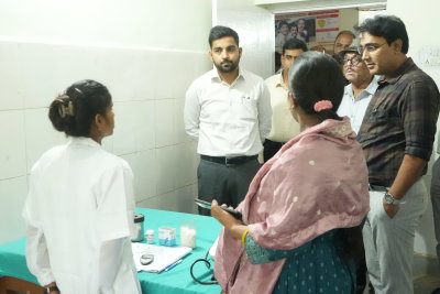 Palamu News : डीसी ने चैनपुर CHC का किया निरीक्षण, मरीजों से लिया सुविधाओं का फीडबैक