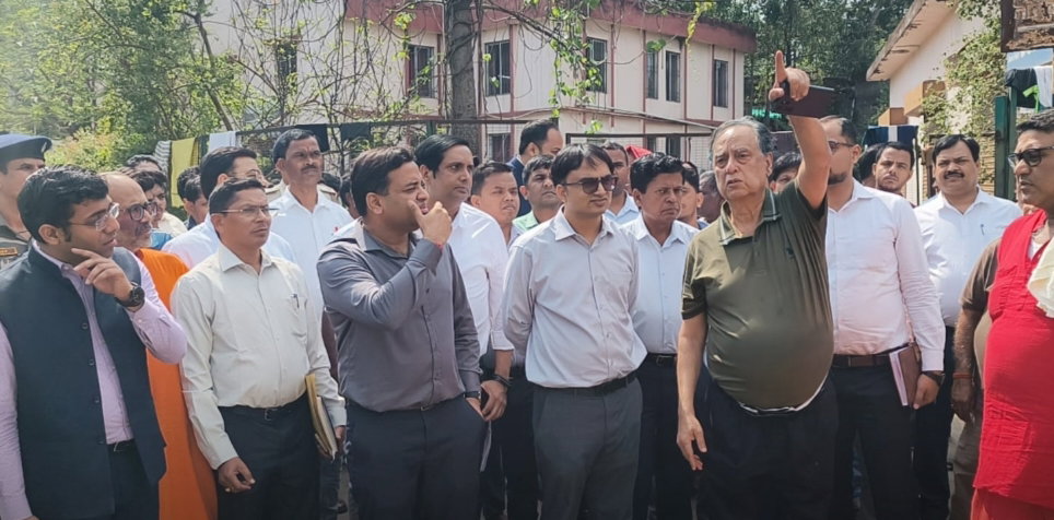 पर्यटन सचिव ने रजरप्पा मंदिर का लिया जायजा, अधिकारियों को दिए निर्देश