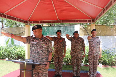 लातेहारः CRPF के शौर्य दिवस पर शहीद जवानों को दी गई श्रद्धांजलि