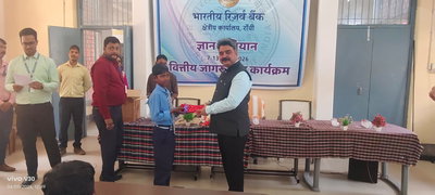 लातेहारः डिजिटल बैंकिंग व वित्तीय सतर्कता का ज्ञान सबके लिए जरूरी- प्रेम रंजन