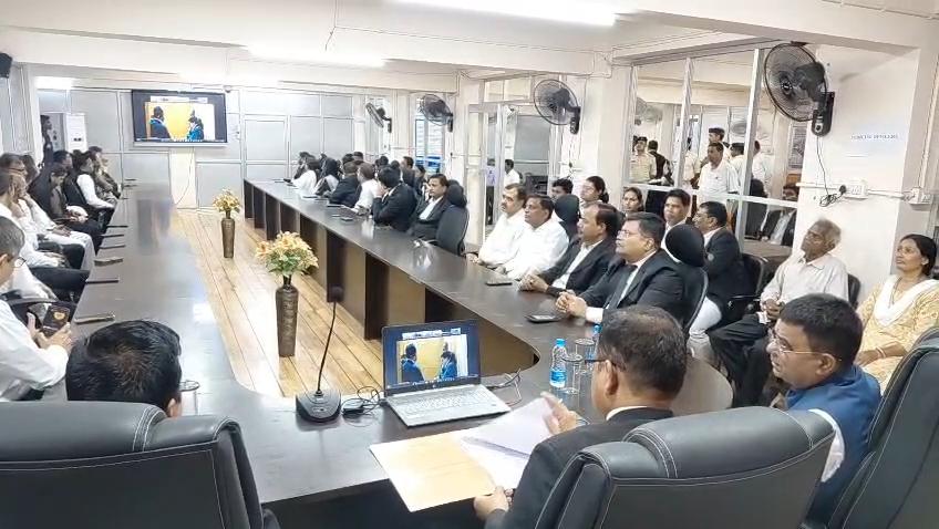 Court News : धनबाद में राष्ट्रीय लोक आदालत में 3.73 लाख मामलों का निष्पादन, 1.70 अरब की रिकवरी