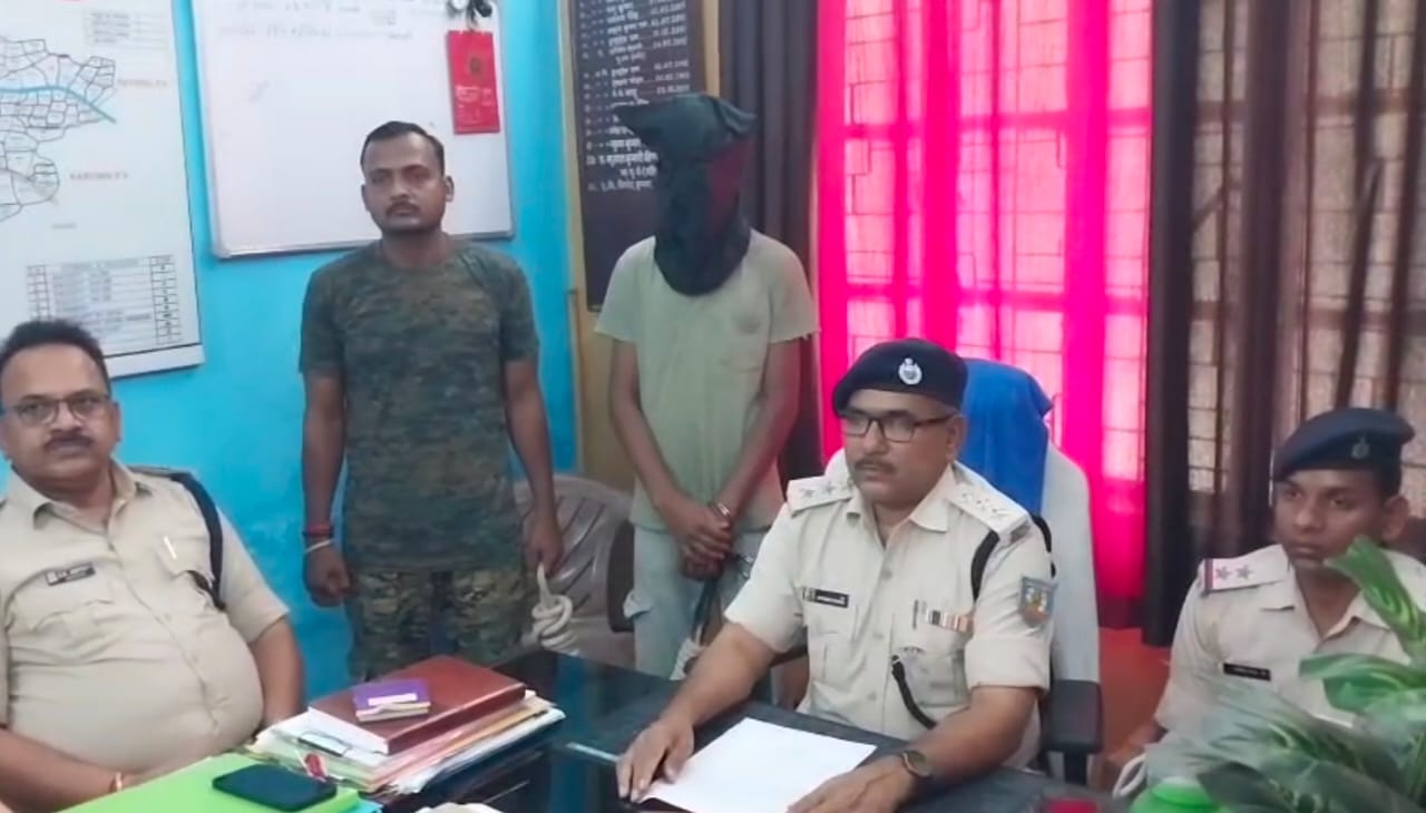 Deoghar News : मधुपुर में अमन अंसारी हत्याकांड का खुलासा, मुख्य आरोपी गिरफ्तार