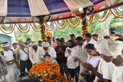 Ranchi news: 126वें शहादत दिवस पर धरती आबा के संघर्षों को याद कर भावुक हुए बिरसाइत