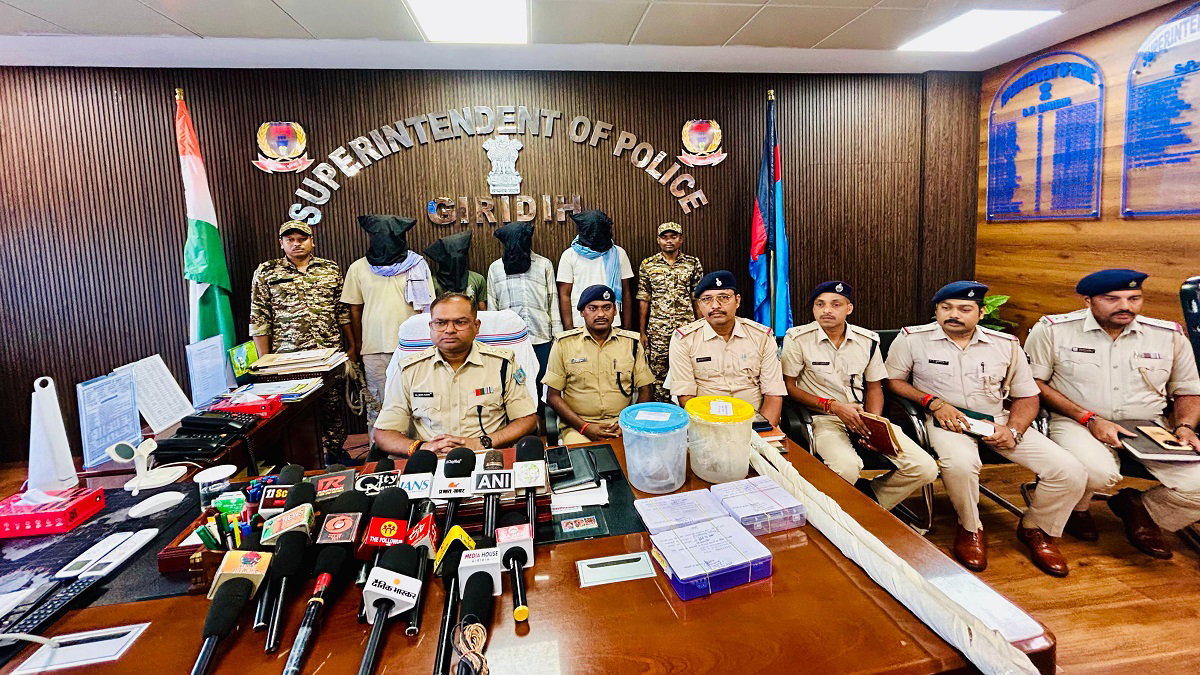 Giridih News : तिसरी में कंस्ट्रक्शन कंपनी के मुंशी के अपहरण व हत्या मामले का खुलासा, चार गिरफ्तार