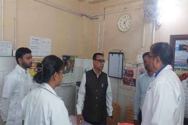 LAGATAR IMPACT: एक्शन मोड में सिविल सर्जन, आयुष्मान केंद्रों के बंद होने पर भड़के, दिए निर्देश