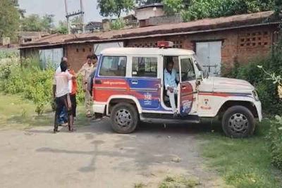 Saraikela News: बंद पड़े ईंट भट्टे की छत उखाड़ लाखों की मशीनरी व उपकरण ले उड़े चोर