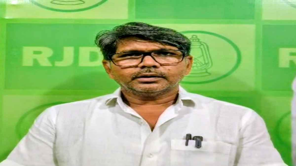 टकराव नहीं, संवाद से निकले समाधान: युवा राजद