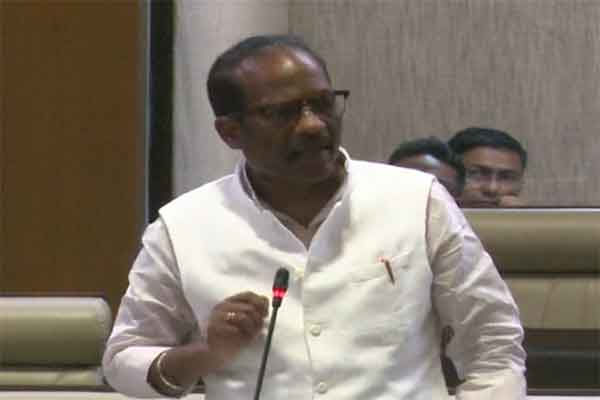 सदन में जिग्गा सुसारण होरो ने सरकार की योजनाएं गिनाईं, विपक्ष पर बाधा डालने का आरोप